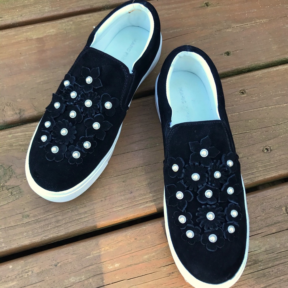 Marc Fisher Sneaker Slip On